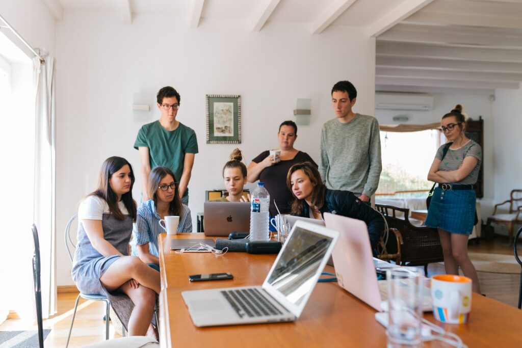 Top Reasons to outsource HR services